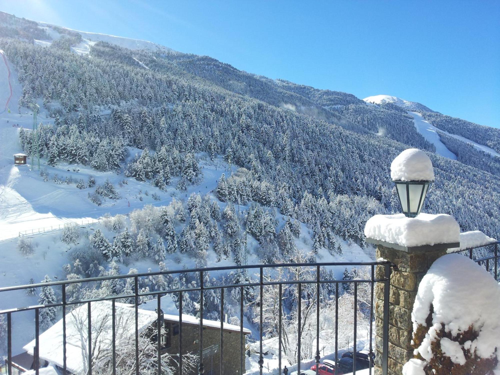 Apartaments Turistics Pirineu โซลเดว ภายนอก รูปภาพ