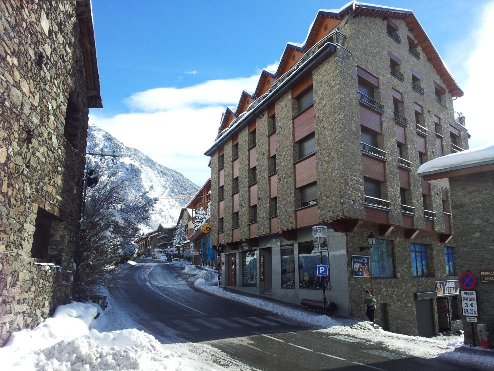 Apartaments Turistics Pirineu โซลเดว ภายนอก รูปภาพ