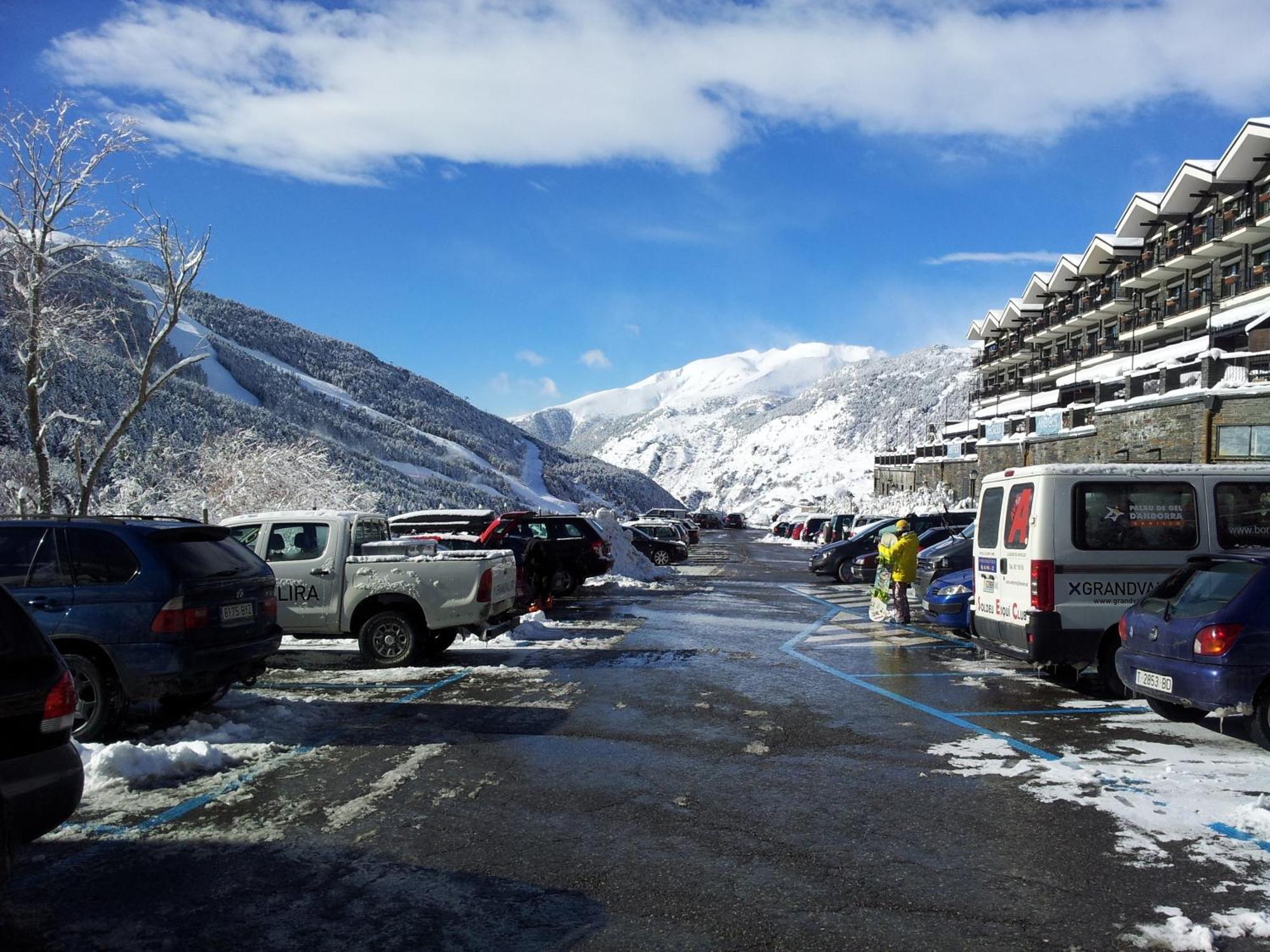 Apartaments Turistics Pirineu โซลเดว ภายนอก รูปภาพ