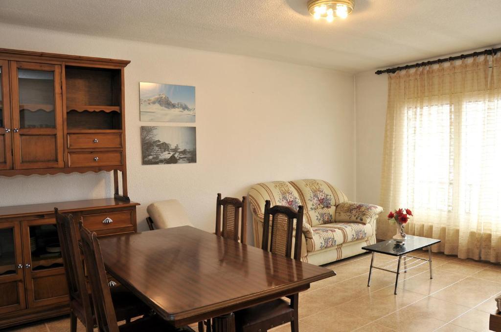 Apartaments Turistics Pirineu โซลเดว ห้อง รูปภาพ